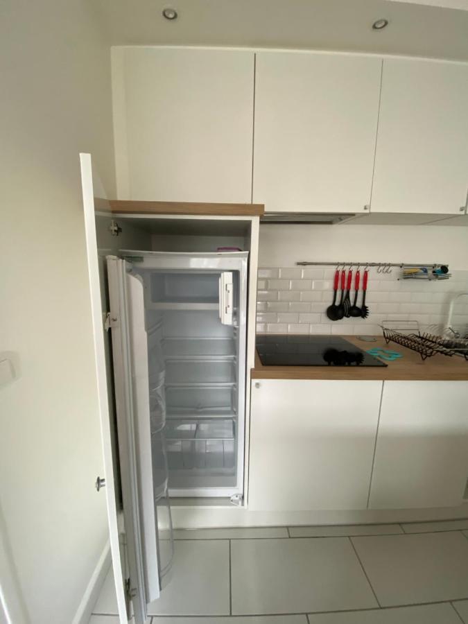 Studio Morgane-Balcon Couvert-Wifi-Pres Centre-Linge Et Menage Reims Luaran gambar